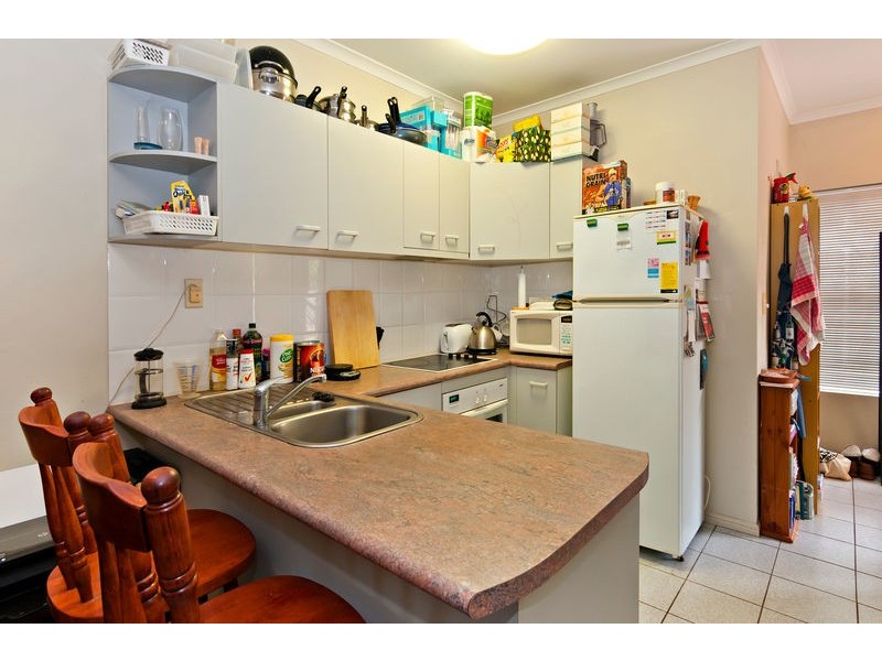 2/21 Hibiscus Lane, Holloways Beach QLD 4878