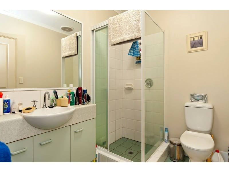 2/21 Hibiscus Lane, Holloways Beach QLD 4878