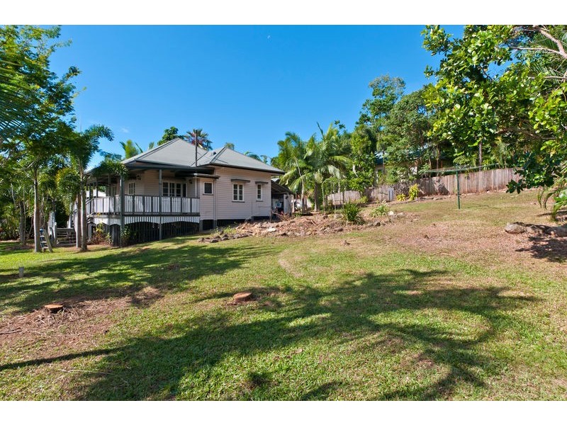 2B Martin Street, Freshwater QLD 4870