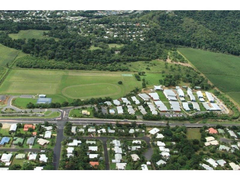 45  Daphne Drive, Redlynch QLD 4870