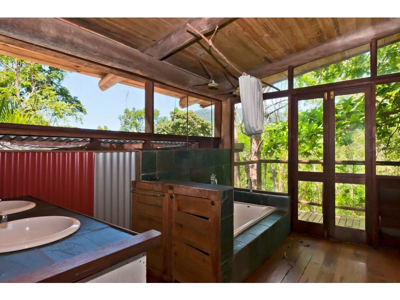 34 Riverslea Close, Redlynch QLD 4870