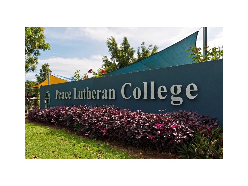 5 Romney Street, Kamerunga QLD 4870