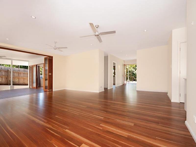 5 Romney Street, Redlynch QLD 4870