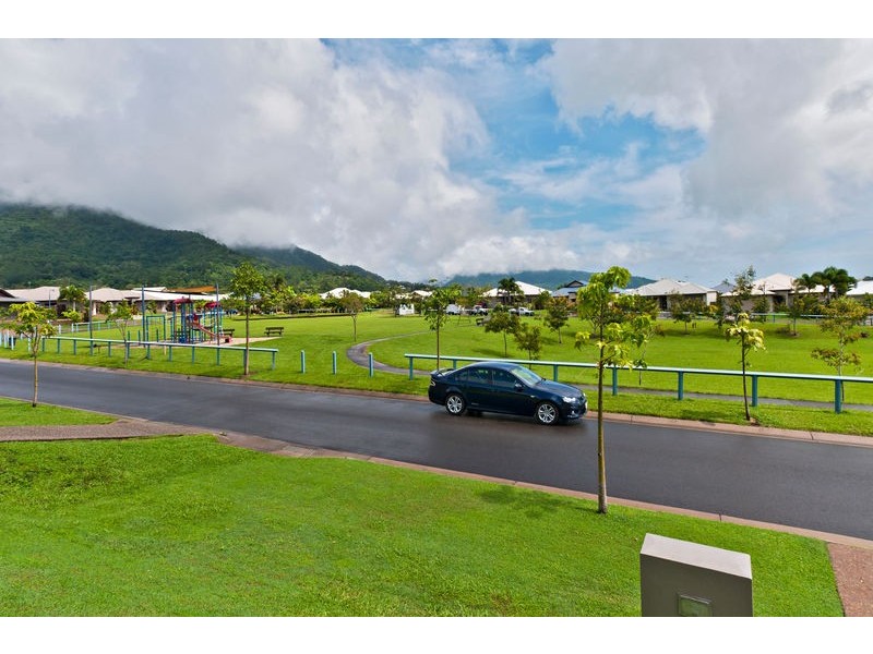 36 Norfolk Circuit, Redlynch QLD 4870