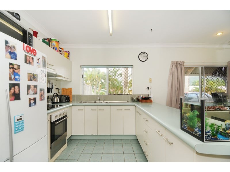 5 Cyperus Drive, Redlynch QLD 4870