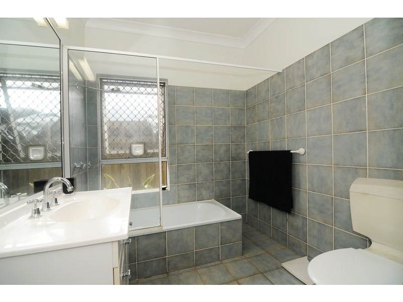 5 Cyperus Drive, Redlynch QLD 4870