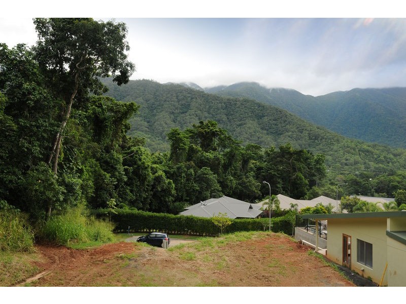 39 Lum Jim Street, Redlynch QLD 4870