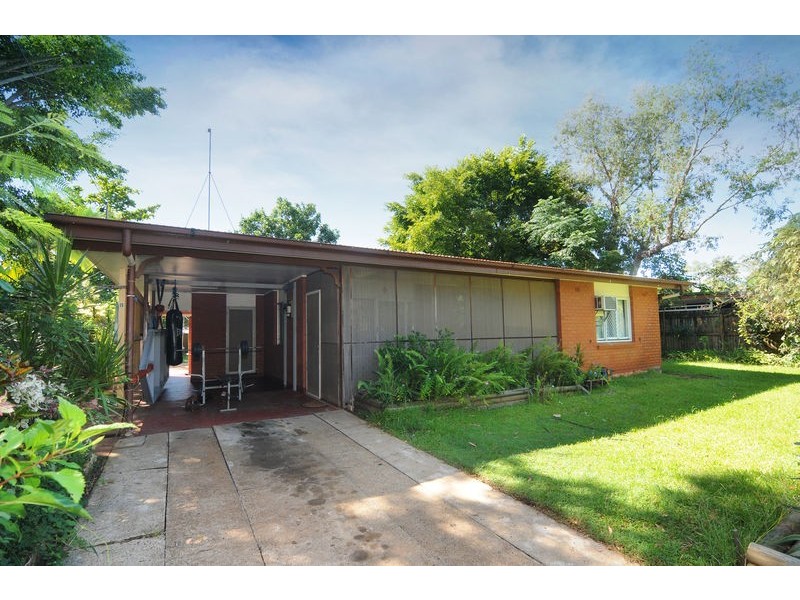 6 Bouganvillea Street, Holloways Beach QLD 4878