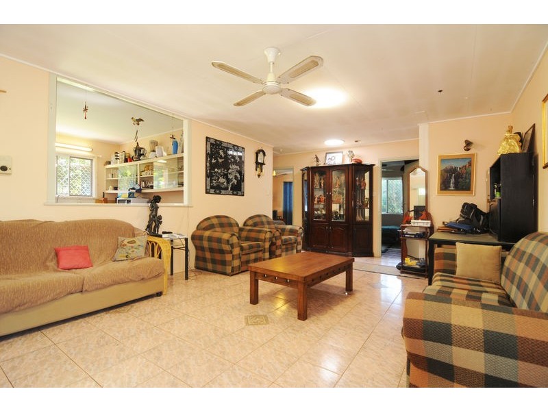 6 Bouganvillea Street, Holloways Beach QLD 4878