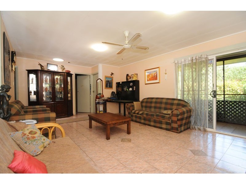 6 Bouganvillea Street, Holloways Beach QLD 4878