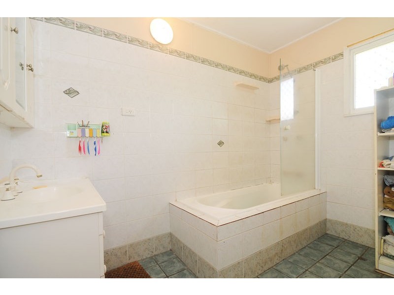 6 Bouganvillea Street, Holloways Beach QLD 4878