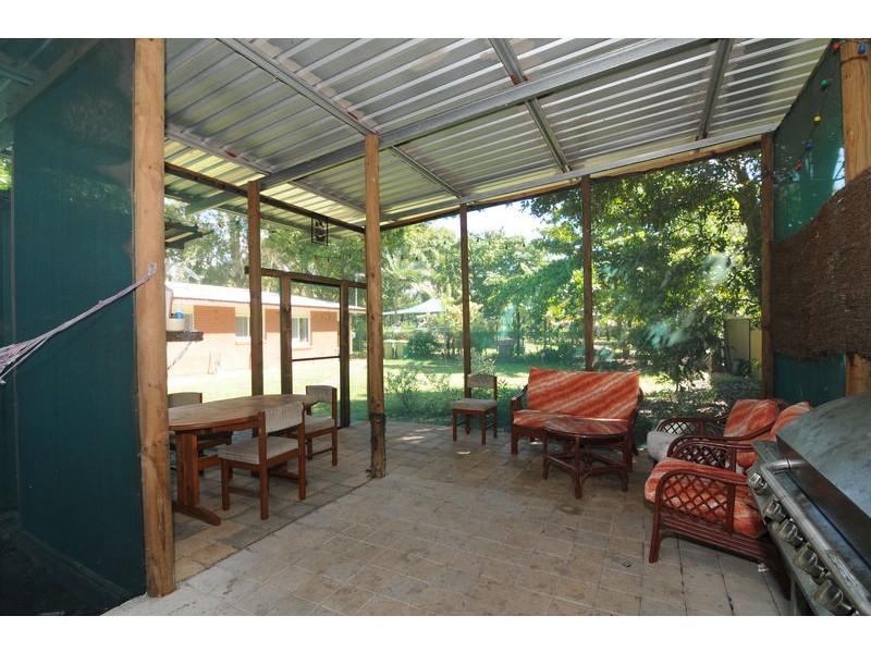 6 Bouganvillea Street, Holloways Beach QLD 4878