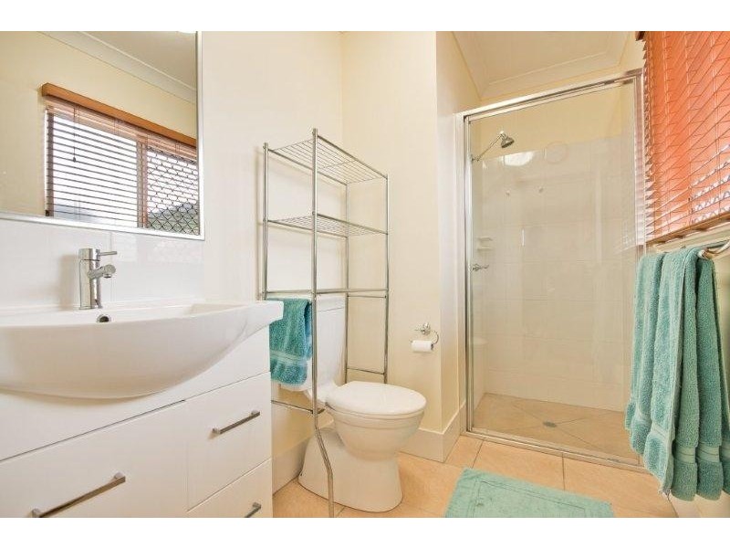 20 Kippin Close, Redlynch QLD 4870