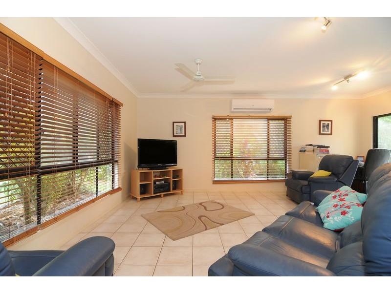 3 Lum Jim Street, Redlynch QLD 4870
