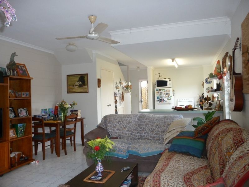 8/8 Short Street, Redlynch QLD 4870