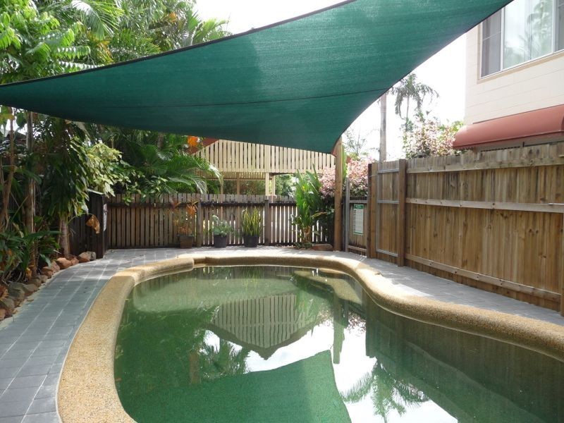 8/8 Short Street, Redlynch QLD 4870