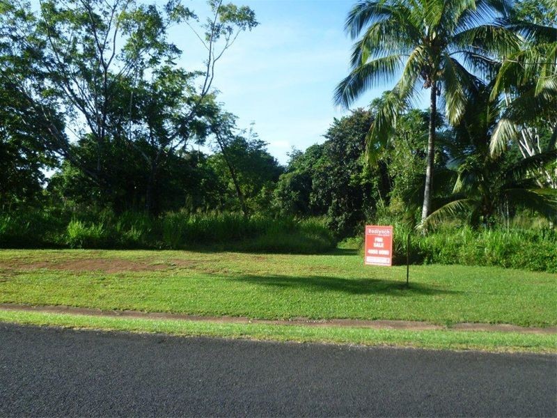 25 Zanzoo Close, Redlynch QLD 4870