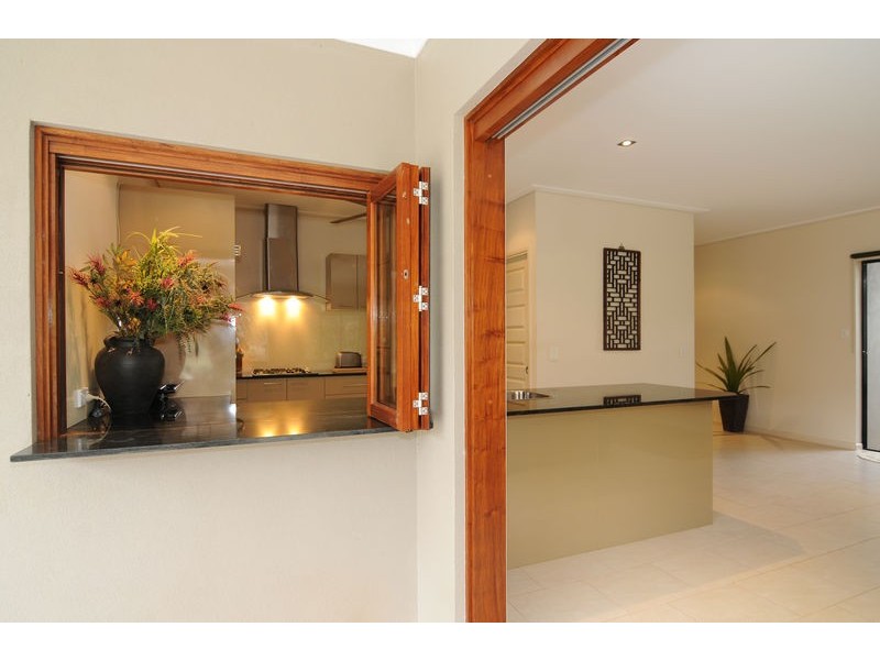18 Davidson Close, Redlynch QLD 4870