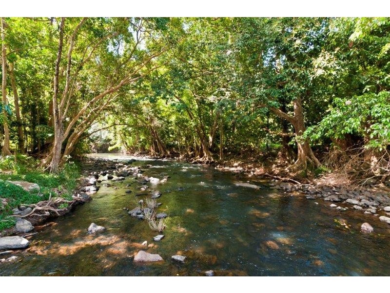 18 Davidson Close, Redlynch QLD 4870
