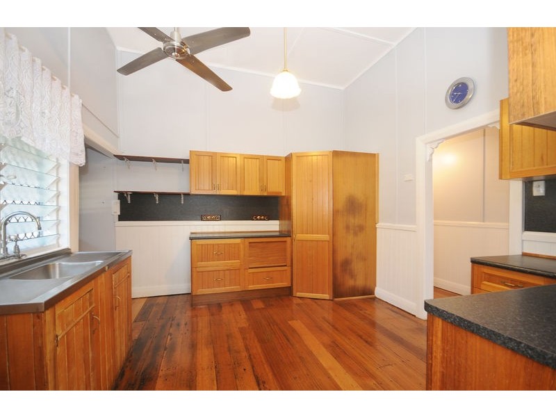 2A Martin Street, Freshwater QLD 4870