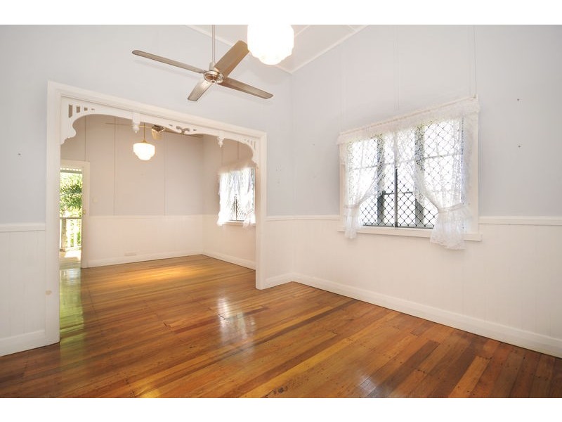 2A Martin Street, Freshwater QLD 4870