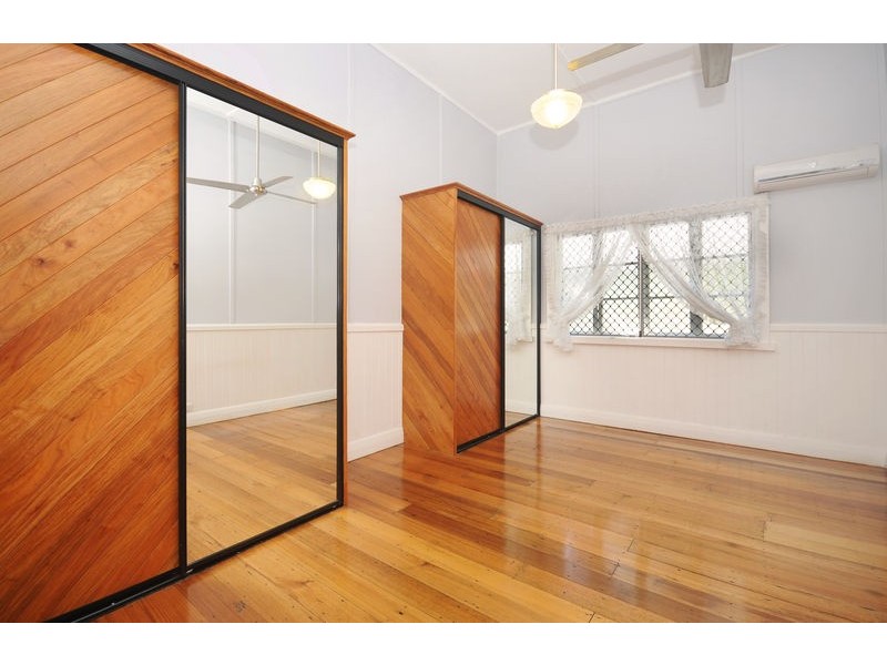 2A Martin Street, Freshwater QLD 4870