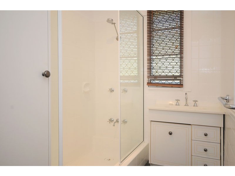 2A Martin Street, Freshwater QLD 4870