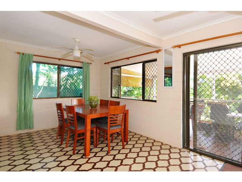 6 Saidor Close, Trinity Beach QLD 4879