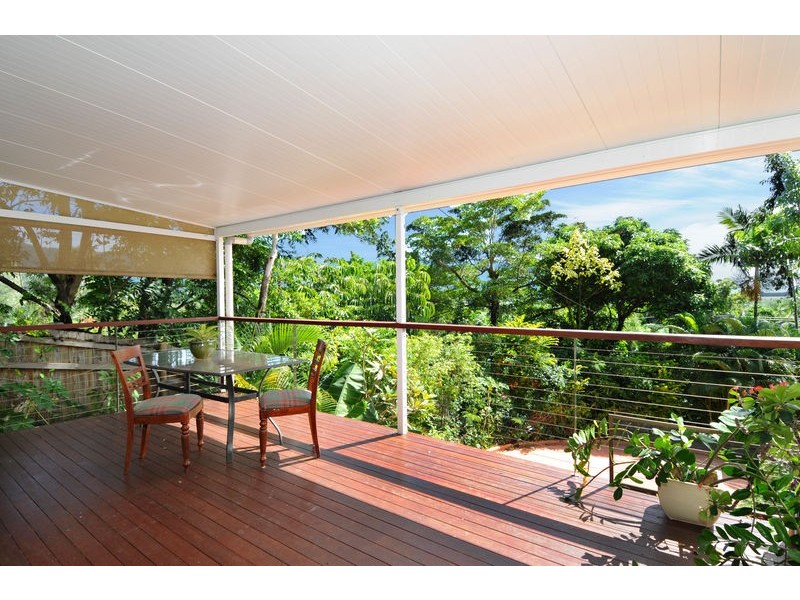 6 Saidor Close, Trinity Beach QLD 4879