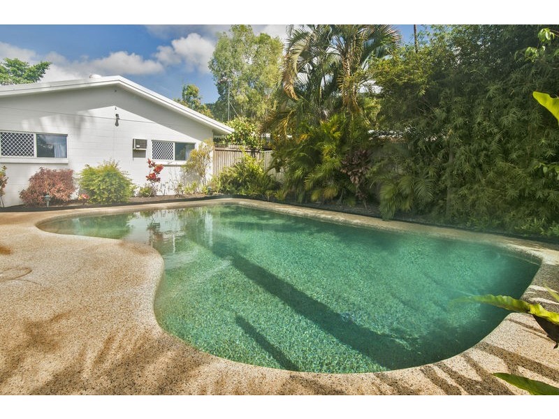 10 Atlas Close, Smithfield QLD 4878