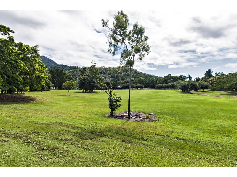 10 Atlas Close, Smithfield QLD 4878