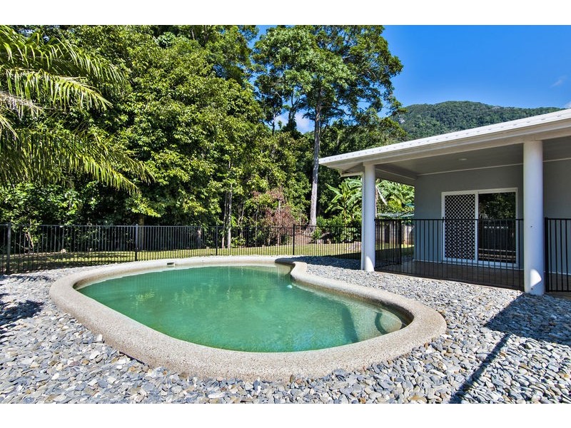 25 Flindersia Street, Redlynch QLD 4870