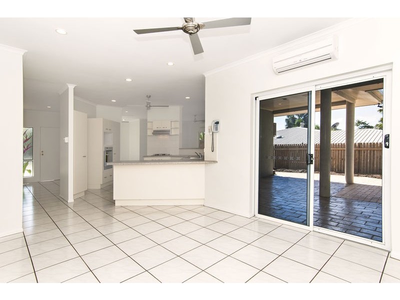 25 Flindersia Street, Redlynch QLD 4870