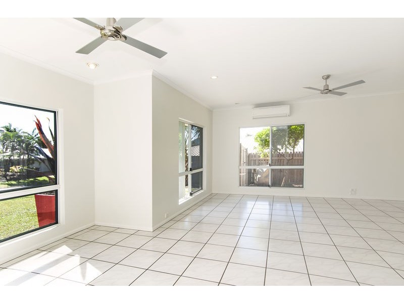 25 Flindersia Street, Redlynch QLD 4870