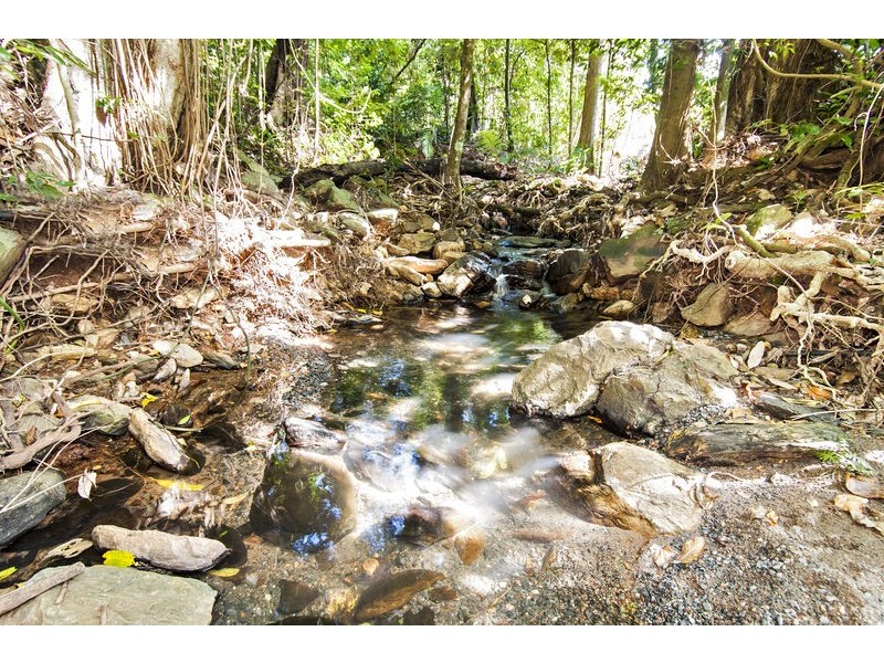 25 Flindersia Street, Redlynch QLD 4870