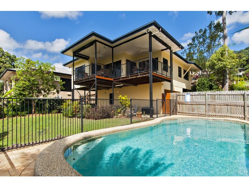 1 Red Siris Close, Redlynch QLD 4870