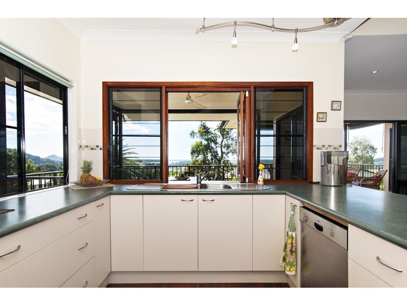 1 Red Siris Close, Redlynch QLD 4870