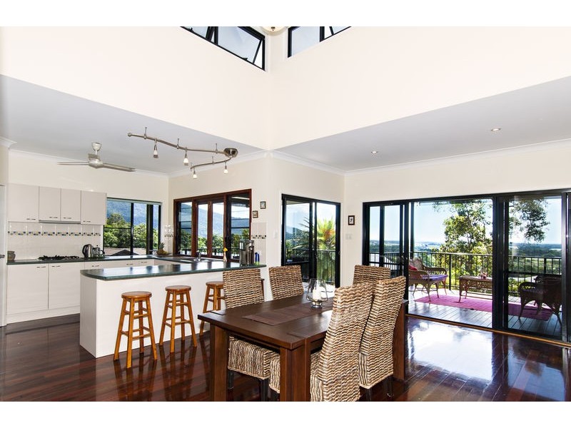 1 Red Siris Close, Redlynch QLD 4870