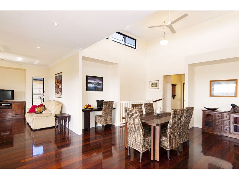 1 Red Siris Close, Redlynch QLD 4870