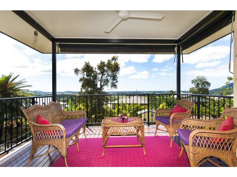 1 Red Siris Close, Redlynch QLD 4870