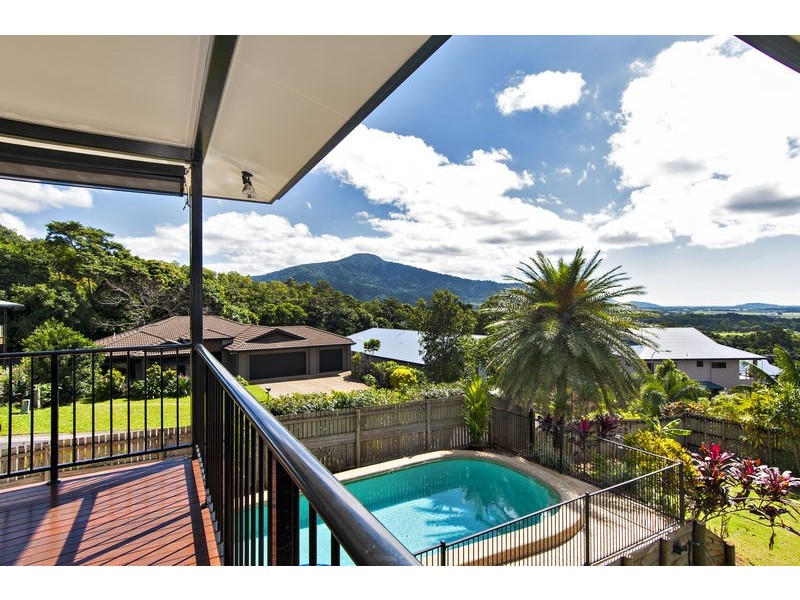 1 Red Siris Close, Redlynch QLD 4870