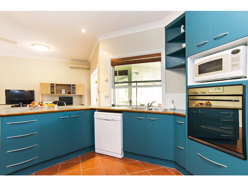 13 Elkhorn Close, Redlynch QLD 4870