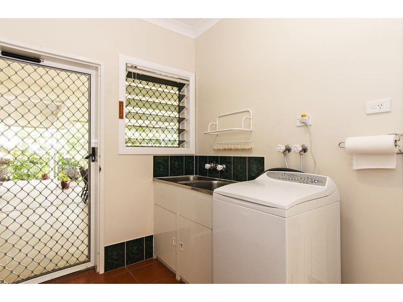 13 Elkhorn Close, Redlynch QLD 4870