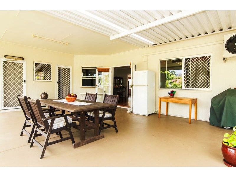 13 Elkhorn Close, Redlynch QLD 4870