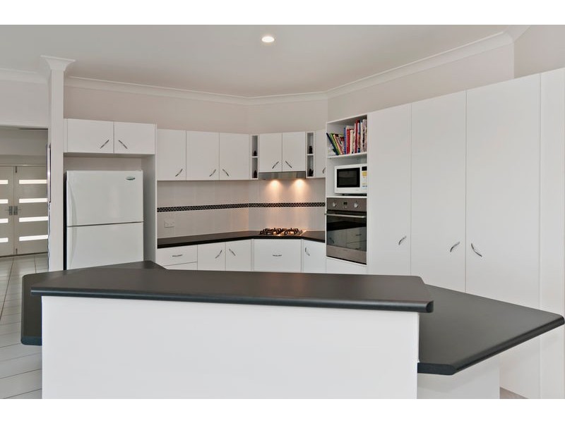 48 Flindersia Street, Redlynch QLD 4870