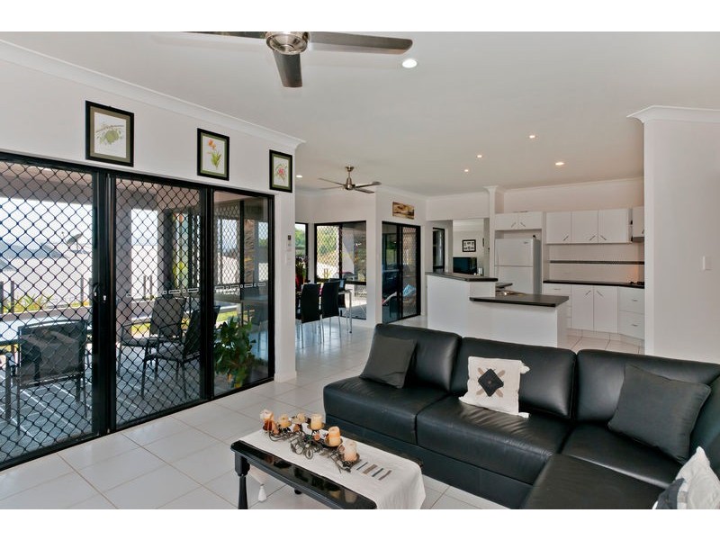 48 Flindersia Street, Redlynch QLD 4870