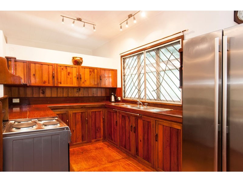 48 Cowley Street, Kamerunga QLD 4870