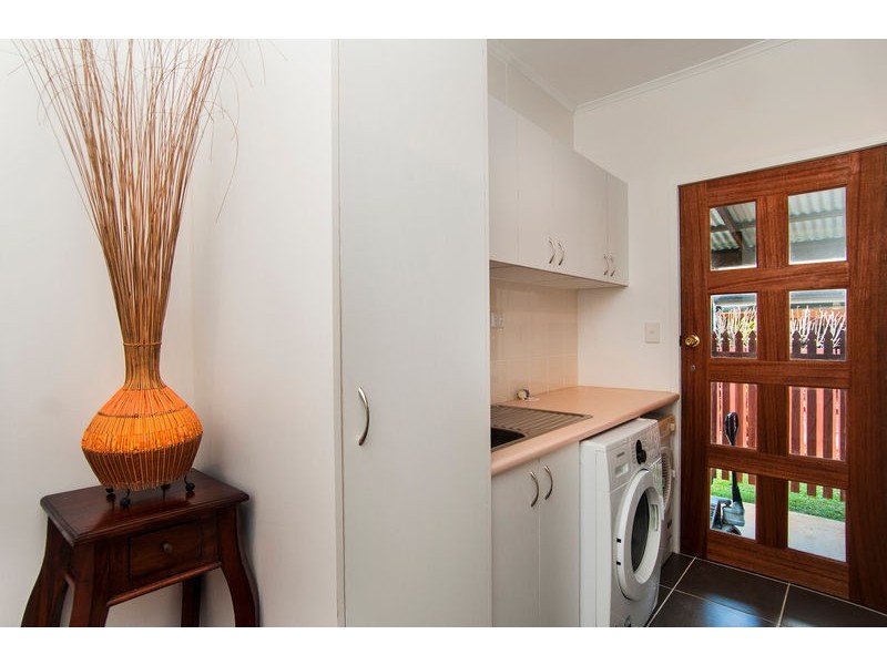 48 Cowley Street, Kamerunga QLD 4870