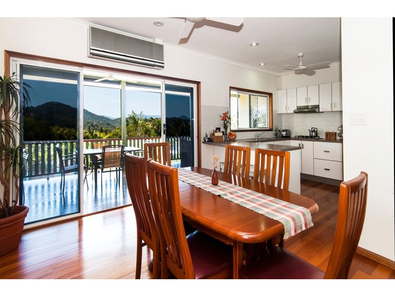 12 Albizia Close, Redlynch QLD 4870