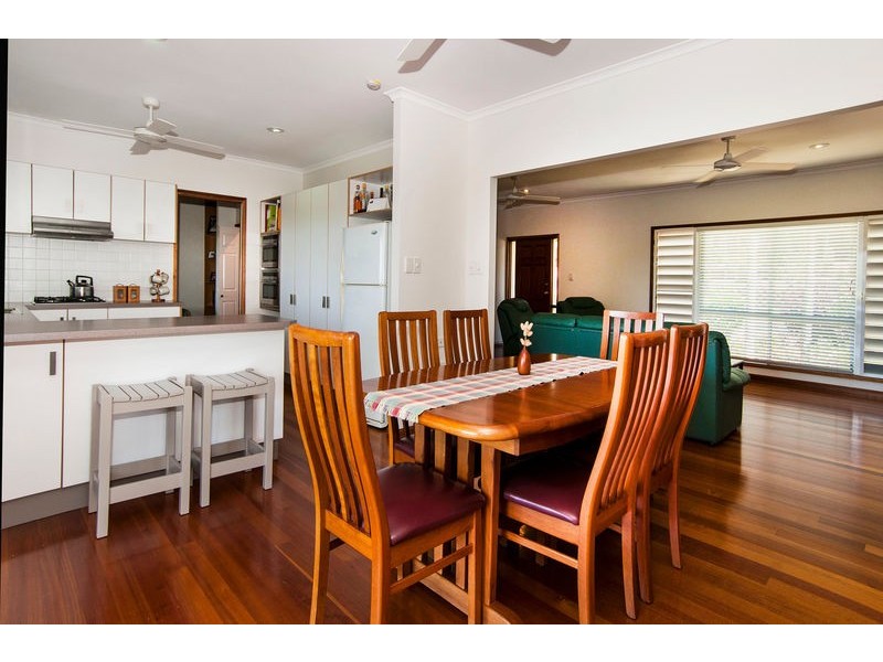 12 Albizia Close, Redlynch QLD 4870